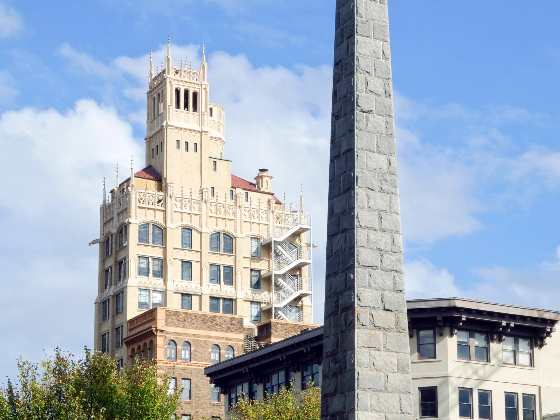 POI 2 Tour Image